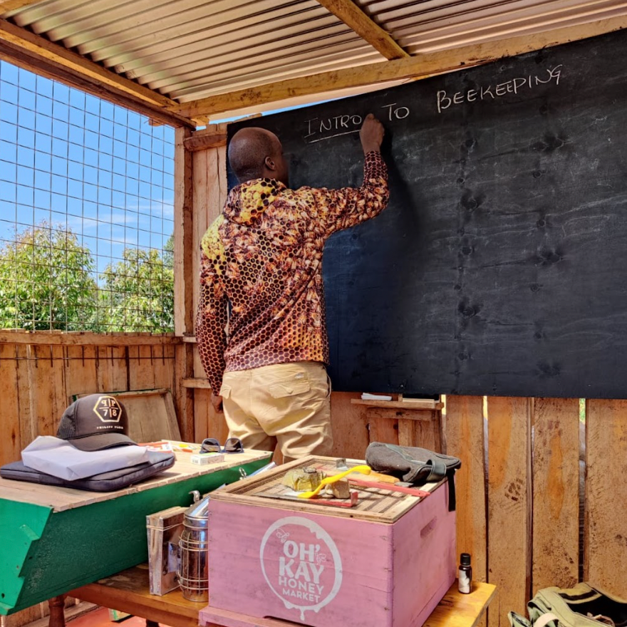 Muranga Bees & Village Visit